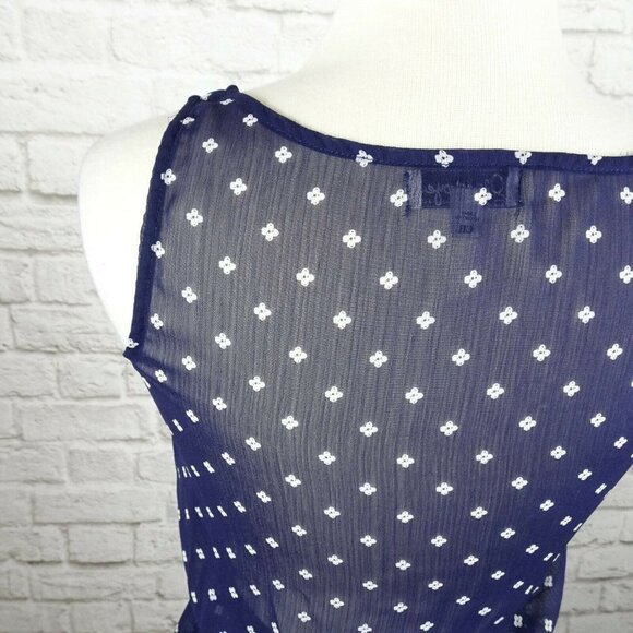 💰3/$25  Sleeveless Hi Lo Dress Sheer Sleeveless Lace Detail Floral Small - Picture 6 of 12